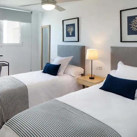 Apartment Frontline & Sea Views - 2 Bedrooms - 2 Bathrooms - Puerto Banus